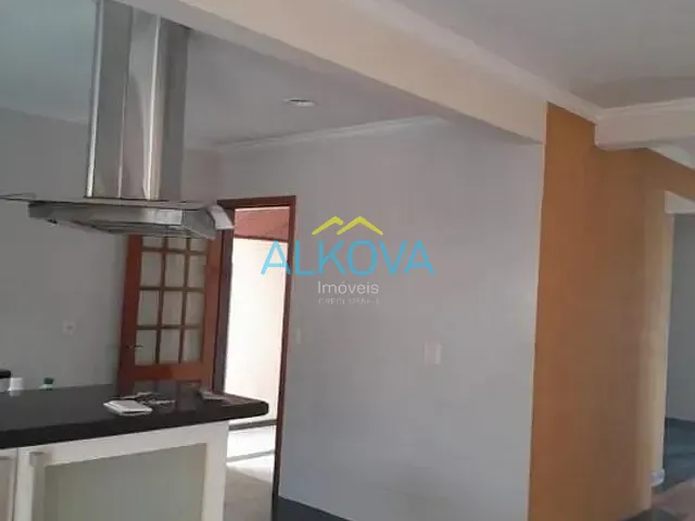 Sobrado com 300m² 3 quartos e 3 banheiros, à venda, no bairro Jardim San Marino em São José dos Campos