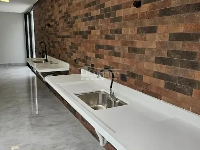 Sobrado com 373m² 4 quartos e 6 banheiros, à venda, no bairro Jardim Fazenda Rincão em Arujá