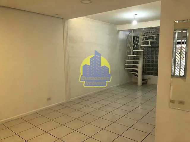 Sobrado com 253m² 4 quartos e 1 banheiro, à venda, no bairro Jaguaribe em Osasco