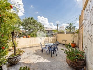 Foto do Sobrado-Sobrado para venda em Jardim das Bandeiras com 3 quartos, 232m²