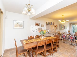Foto do Sobrado-Sobrado para venda em Jardim das Bandeiras com 3 quartos, 232m²