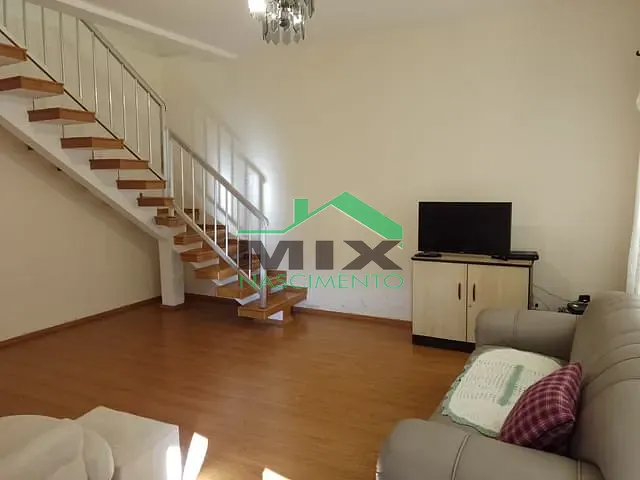 Sobrado com 251m² 4 quartos e 2 banheiros, à venda, no bairro Anchieta em São Bernardo do Campo