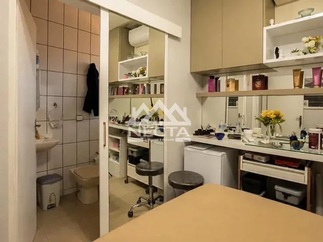 Sobrado com 322m² 3 quartos e 4 banheiros, à venda, no bairro Jardim Primavera em Caraguatatuba