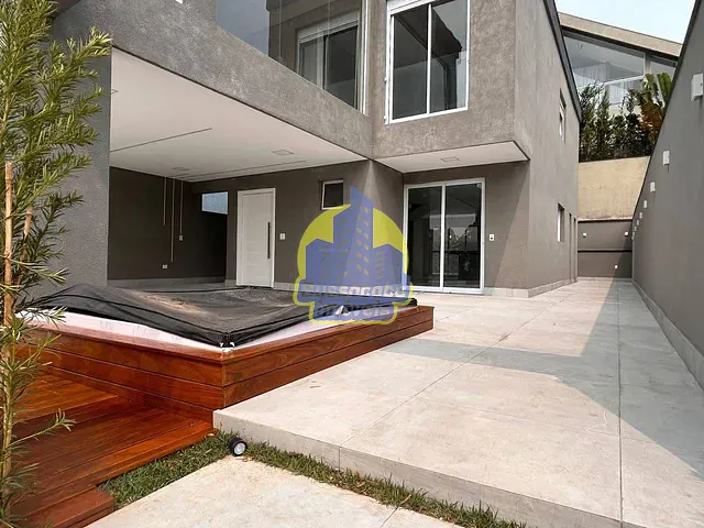 Sobrado com 250m² 3 quartos e 5 banheiros, à venda, no bairro Quintas do Ingaí em Santana de Parnaíba