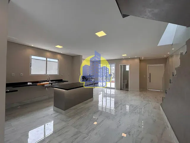 Sobrado com 250m² 3 quartos e 5 banheiros, à venda, no bairro Quintas do Ingaí em Santana de Parnaíba