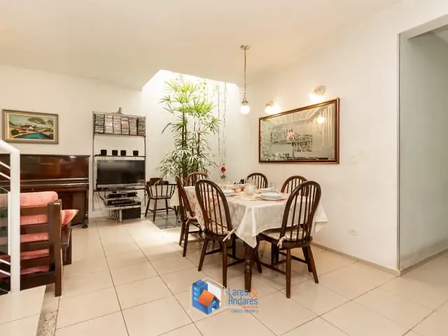 Sobrado com 125m² 4 quartos e 5 banheiros, à venda, no bairro Osvaldo Cruz em São Caetano Do Sul