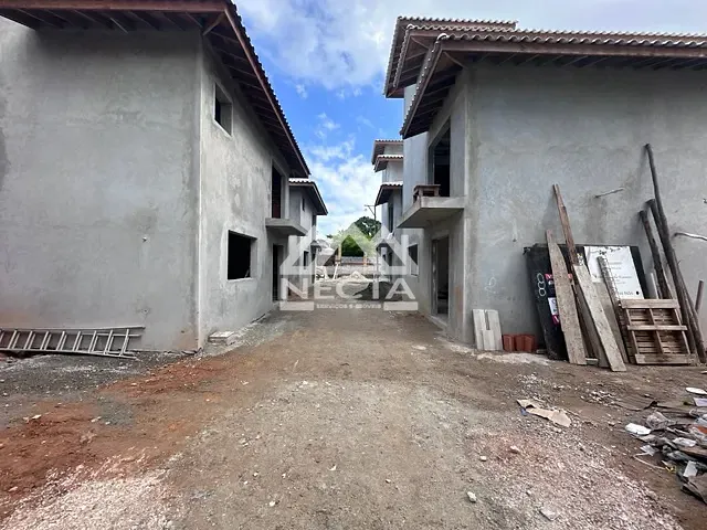 Sobrado com 136m² 3 quartos e 4 banheiros, à venda, no bairro Boiçucanga em São Sebastião