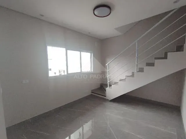 Sobrado com 125m² 2 quartos e 1 banheiro, à venda, no bairro Vila Nova Mauá em Mauá
