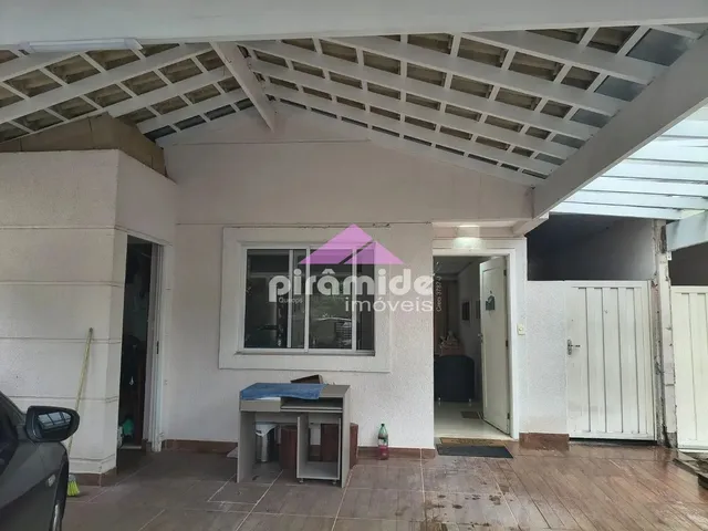 Sobrado com 140m² 3 quartos e 2 banheiros, à venda, no bairro Condomínio Residence Club em Jacareí