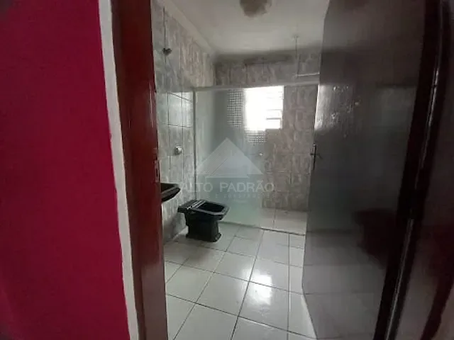 Sobrado com 300m² 6 quartos e 4 banheiros, à venda, no bairro Jardim Paranavaí em Mauá
