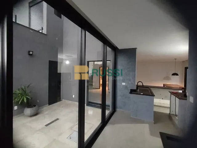 Sobrado com 280m² 4 quartos e 5 banheiros, à venda, no bairro Recanto dos Eucaliptos em São José dos Campos