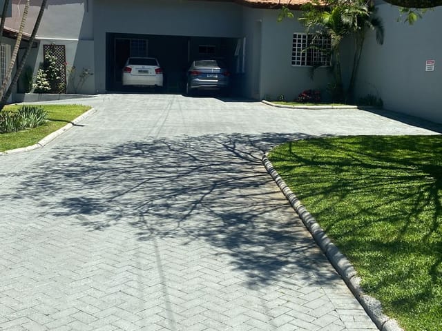 Sobrado à Venda, 3 Quartos (1 Suíte), Semi Mobiliado