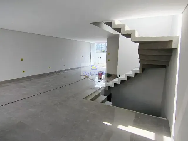Sobrado com 161m² 3 quartos e 4 banheiros, à venda, no bairro Vila Santa Rita de Cássia em São Bernardo do Campo