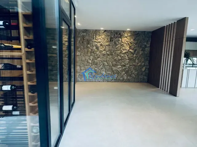 Sobrado com 579m² 4 quartos e 6 banheiros, à venda, no bairro Vila dos Pinheiros em Indaiatuba