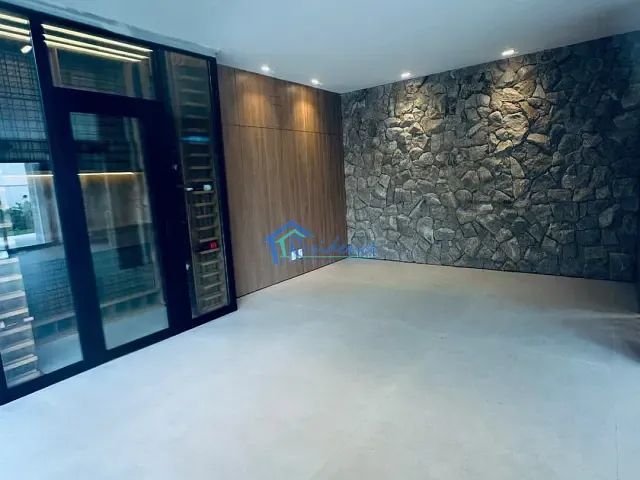 Sobrado com 579m² 4 quartos e 6 banheiros, à venda, no bairro Vila dos Pinheiros em Indaiatuba