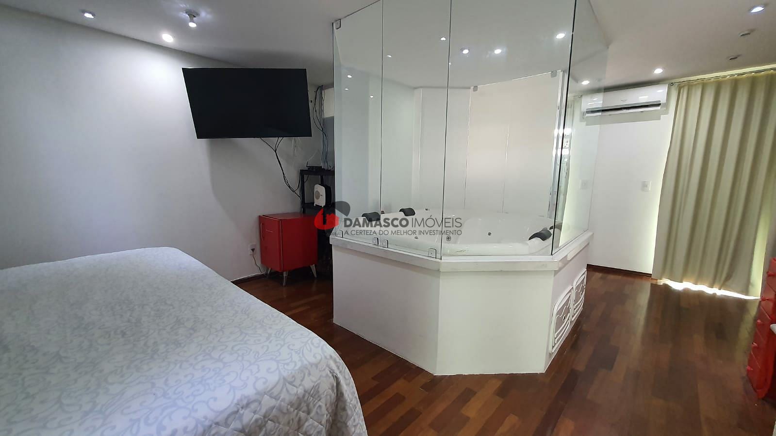 Sobrado para alugar com 4 quartos, 640m² - Foto 17