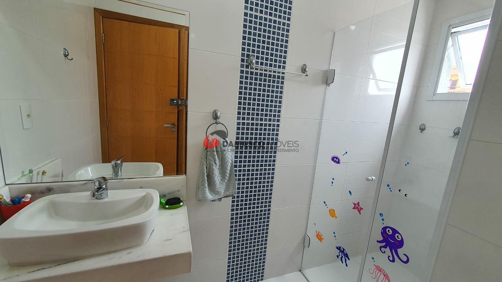 Sobrado para alugar com 4 quartos, 640m² - Foto 29
