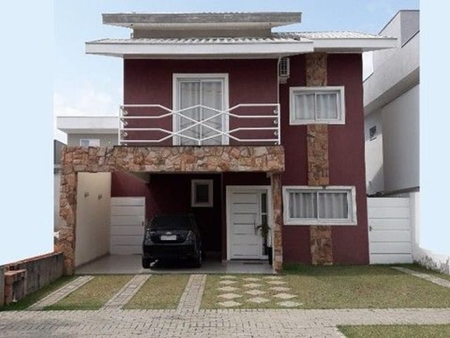 Foto do Sobrado - Sobrado com 3 dormitórios para alugar, 186 m² por R$ 4.260,00/mês - Parque Residencial Maria Elmira - Caçapava/SP | INDEPENDENCE NEGOCIOS IMOBILIARIOS LTDA