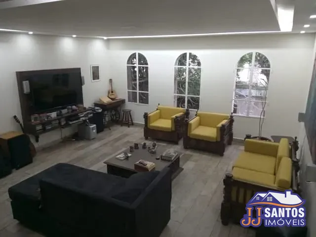 Sobrado com 250m² 3 quartos e 2 banheiros, à venda, no bairro Quarta Parada em São Paulo