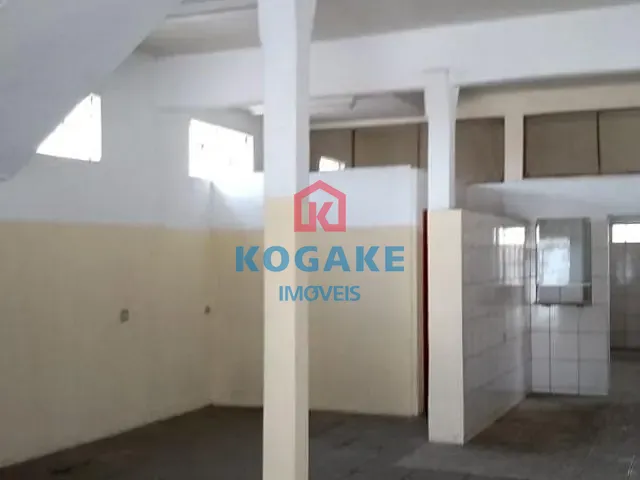 Sobrado com 300m² 3 quartos e 2 banheiros, à venda, no bairro Jardim América em São José dos Campos