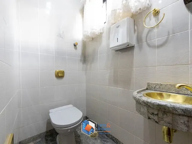 Sobrado com 443m² 4 quartos e 6 banheiros, à venda, no bairro Sorocabano em Jaboticabal