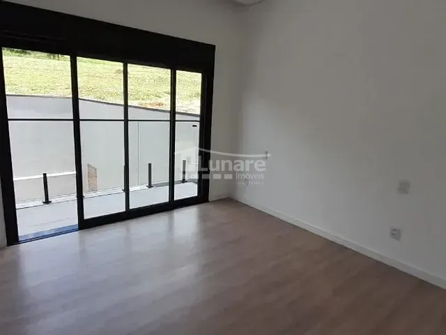 Sobrado com 360m² 3 quartos e 4 banheiros, à venda, no bairro Cézar de Souza em Mogi das Cruzes