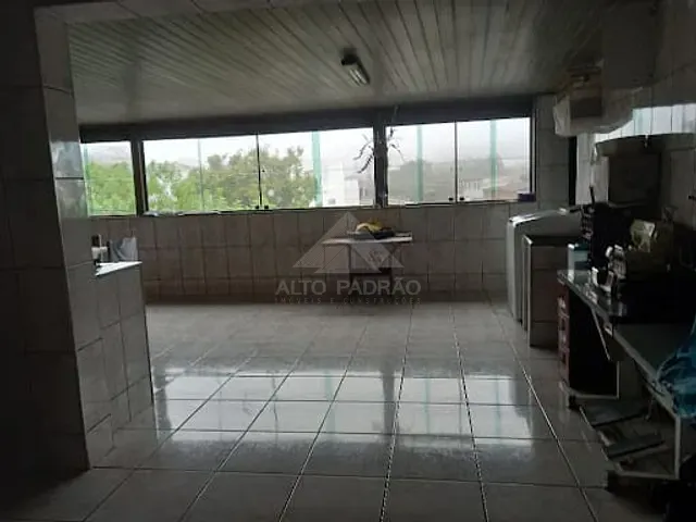 Sobrado com 350m² 3 quartos e 2 banheiros, à venda, no bairro Parque das Américas em Mauá