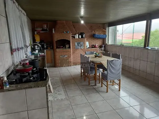 Sobrado com 350m² 3 quartos e 2 banheiros, à venda, no bairro Parque das Américas em Mauá