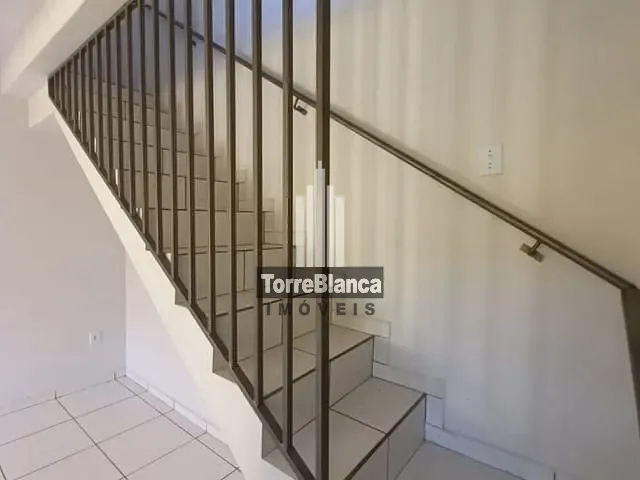 Sobrado com 50m² 2 quartos e 1 banheiro, à venda, no bairro Colônia Dona Luiza em Ponta Grossa