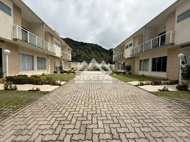 Sobrado 2 quartos e 3 banheiros, à venda, no bairro Gonzaga em Santos