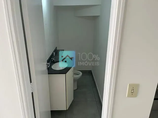 Sobrado com 125m² 3 quartos e 2 banheiros, à venda ou para alugar, no bairro Urbanova III em São José dos Campos