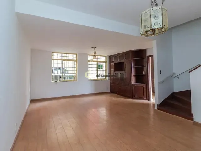 Sobrado 3 quartos e 2 banheiros, à venda ou para alugar, no bairro Vila Anglo Brasileira em São Paulo