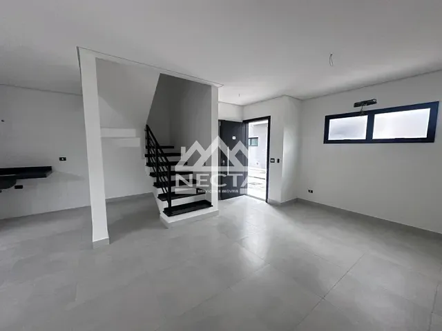 Sobrado com 130m² 2 quartos e 3 banheiros, à venda, no bairro Capricórnio I em Caraguatatuba