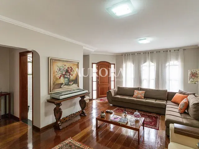 Sobrado com 278m² 4 quartos e 3 banheiros, à venda, no bairro Jardim Taruma em Londrina