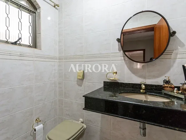 Sobrado com 278m² 4 quartos e 3 banheiros, à venda, no bairro Jardim Taruma em Londrina