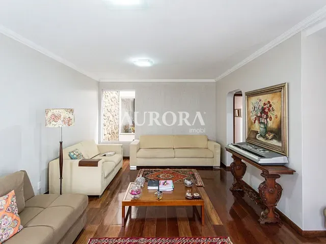 Sobrado com 278m² 4 quartos e 3 banheiros, à venda, no bairro Jardim Taruma em Londrina