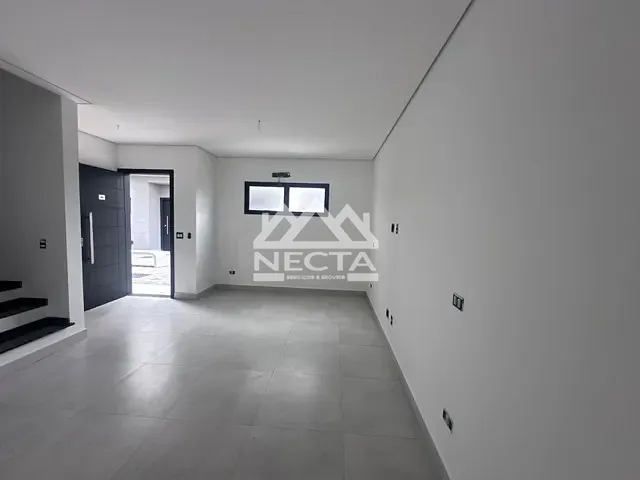 Sobrado com 130m² 2 quartos e 3 banheiros, à venda, no bairro Capricórnio I em Caraguatatuba