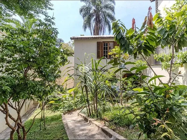 Sobrado 3 quartos e 2 banheiros, à venda, no bairro Pacaembu em São Paulo