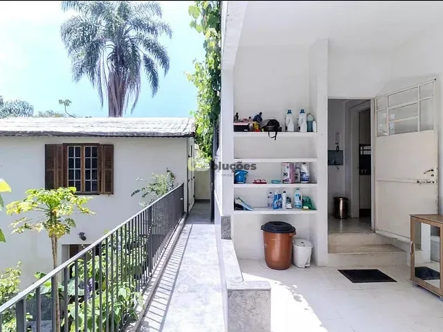 Sobrado 3 quartos e 2 banheiros, à venda, no bairro Pacaembu em São Paulo