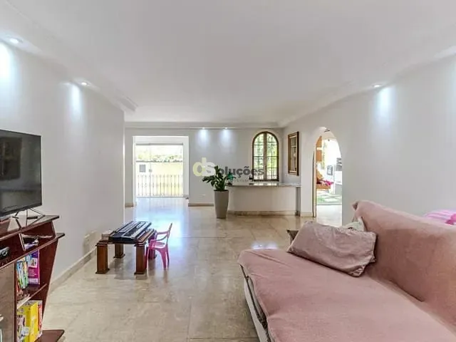 Sobrado 3 quartos e 2 banheiros, à venda, no bairro Pacaembu em São Paulo