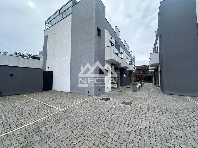 Sobrado com 167m² 3 quartos e 2 banheiros, à venda, no bairro Capricórnio I em Caraguatatuba