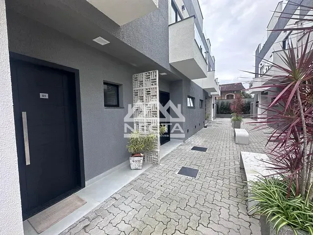 Sobrado com 167m² 3 quartos e 2 banheiros, à venda, no bairro Capricórnio I em Caraguatatuba