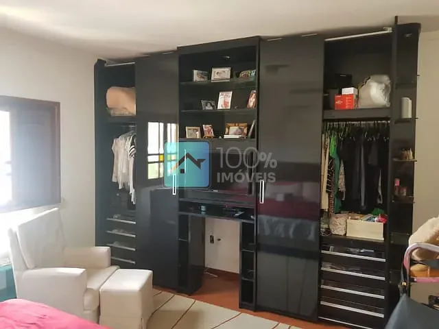 Sobrado com 377m² 4 quartos e 5 banheiros, à venda, no bairro Urbanova em São José dos Campos