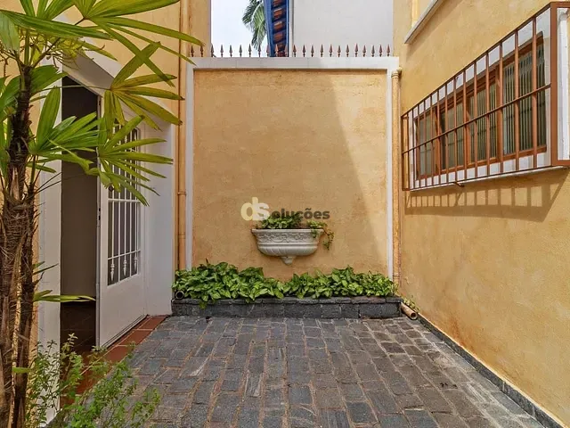 Sobrado 3 quartos e 4 banheiros, à venda ou para alugar, no bairro Jardim Europa em São Paulo