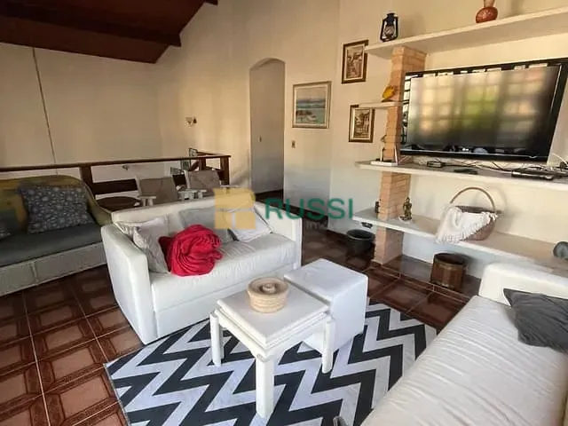 Sobrado com 600m² 7 quartos e 5 banheiros, à venda, no bairro Lagoinha em Ubatuba