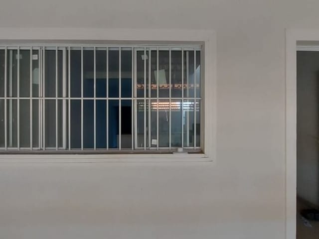 Foto do Sobrado - Sobrado com 4 dormitórios, 180 m² - venda por R$ 600.000,00 ou aluguel por R$ 3.080,00/mês - Jardim Portugal - São José dos Campos/SP | RUSSI IMÓVEIS