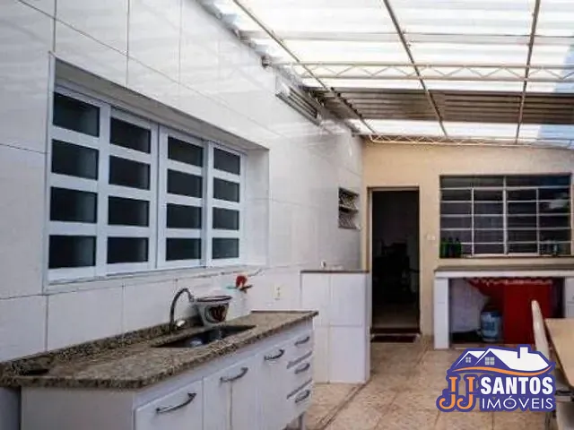 Sobrado com 195m² 4 quartos e 2 banheiros, à venda, no bairro Vila Cláudia em São Paulo