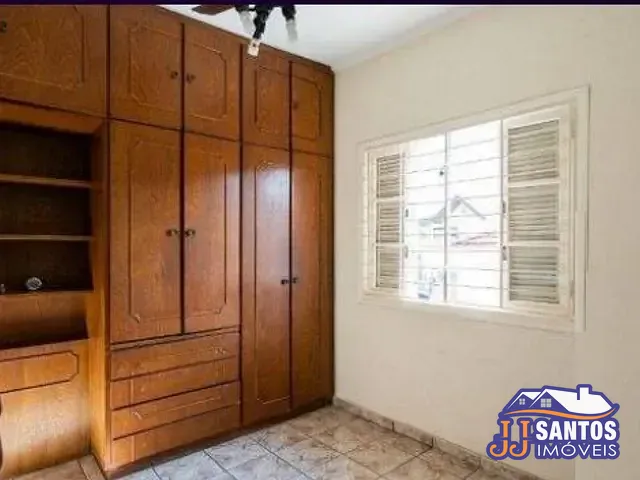 Sobrado com 195m² 4 quartos e 2 banheiros, à venda, no bairro Vila Cláudia em São Paulo