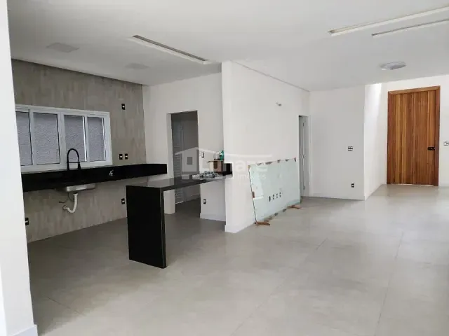 Sobrado com 315m² 3 quartos e 5 banheiros, à venda, no bairro Vila Moraes em Mogi das Cruzes