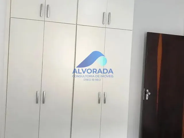 Sobrado com 10m² 3 quartos e 2 banheiros, para alugar, no bairro Jardim das Indústrias em São José Dos Campos